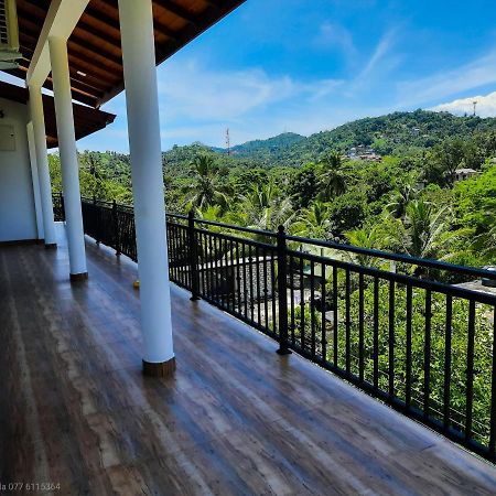 Mahaweli King'S Villa Kandy Exterior photo